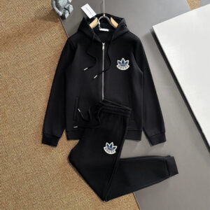 Modern Black Fashion Hoodie Set: Long Sleeves for a Sleek Look